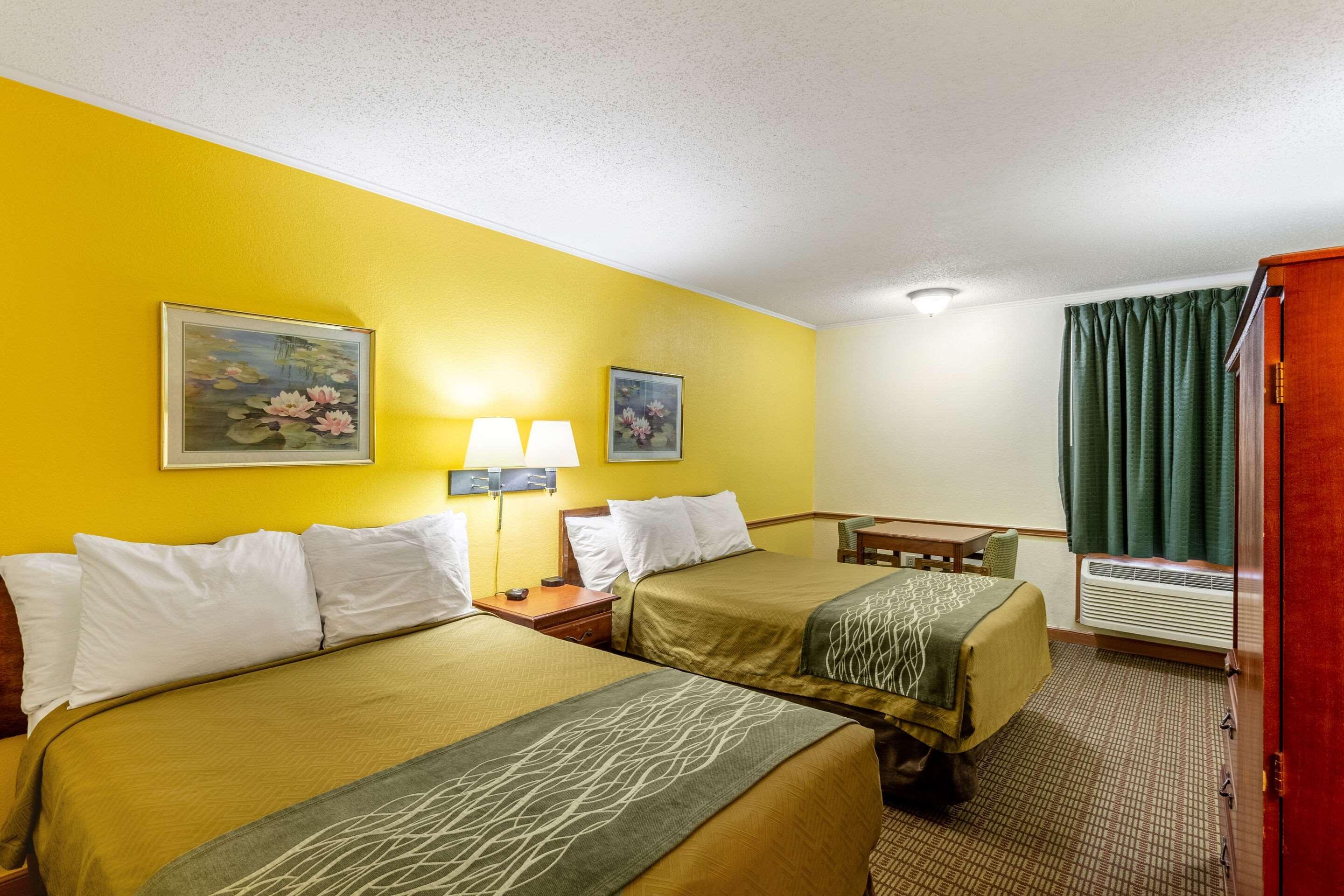 Econo Lodge Morgantown Exteriör bild