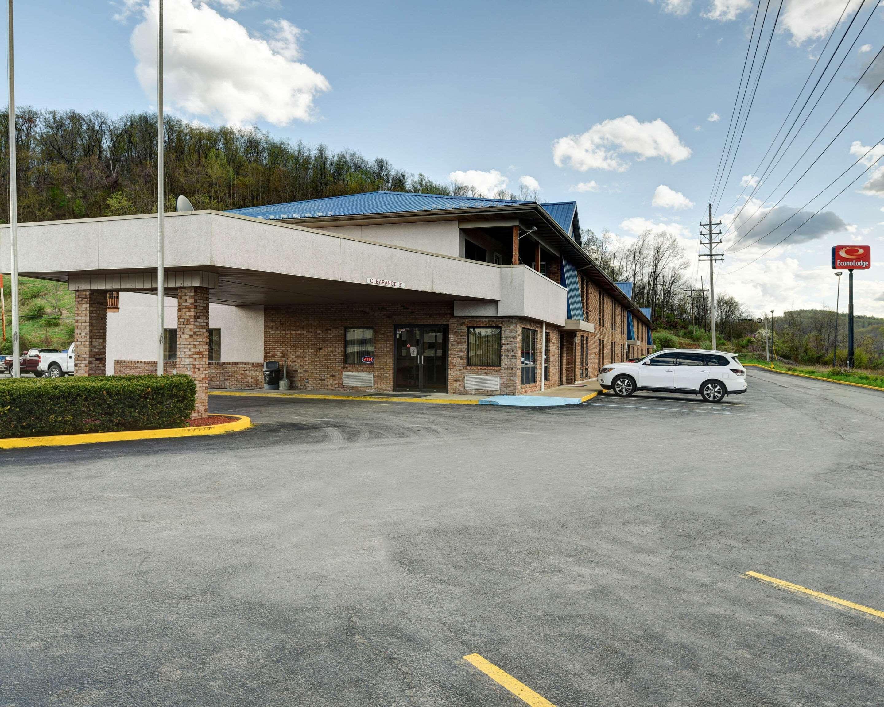 Econo Lodge Morgantown Exteriör bild