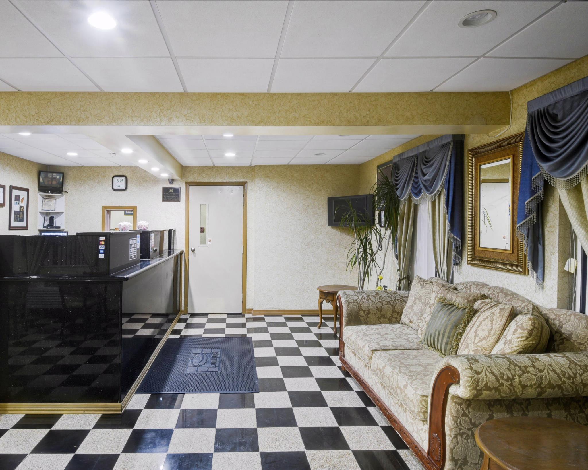 Econo Lodge Morgantown Exteriör bild
