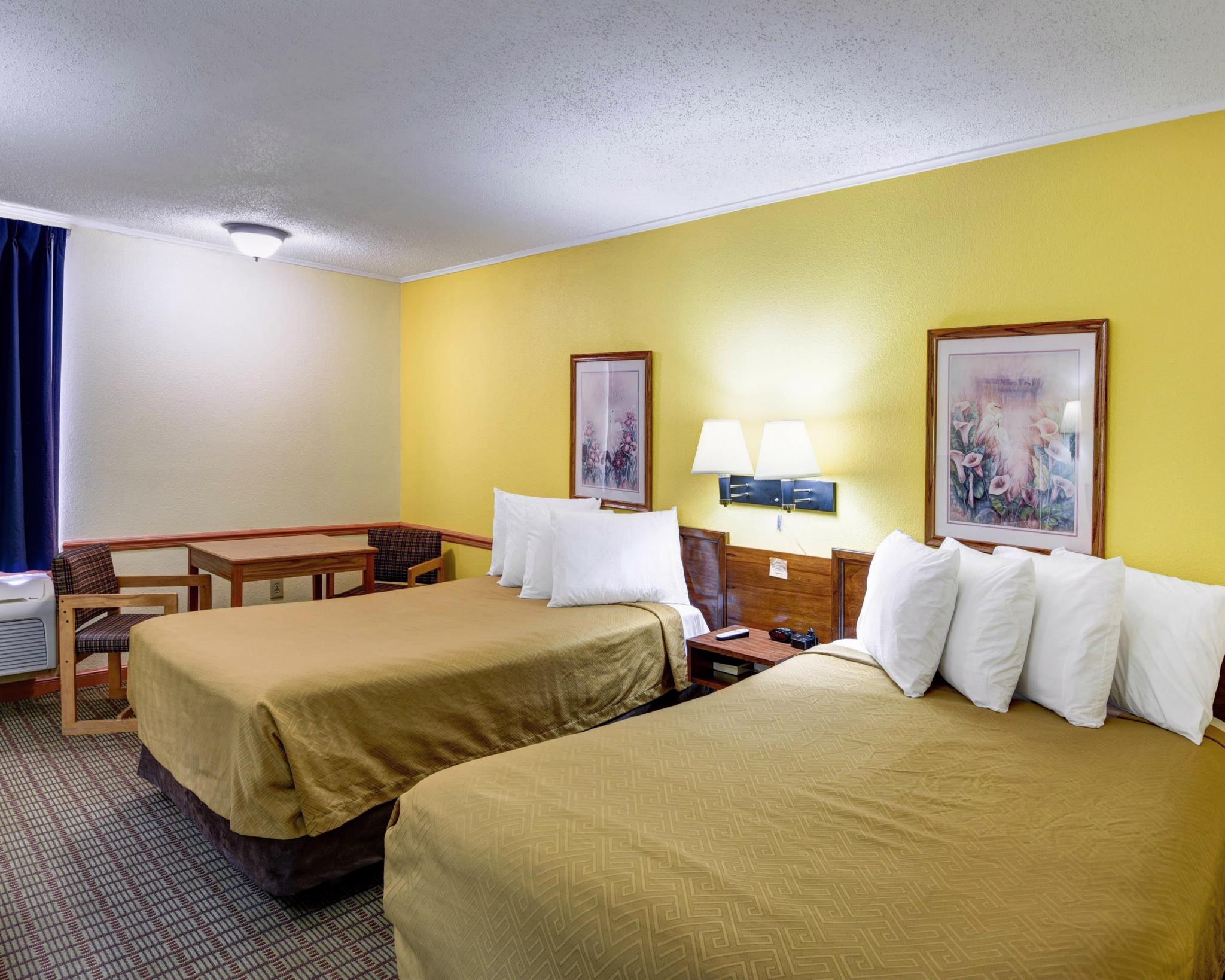 Econo Lodge Morgantown Exteriör bild